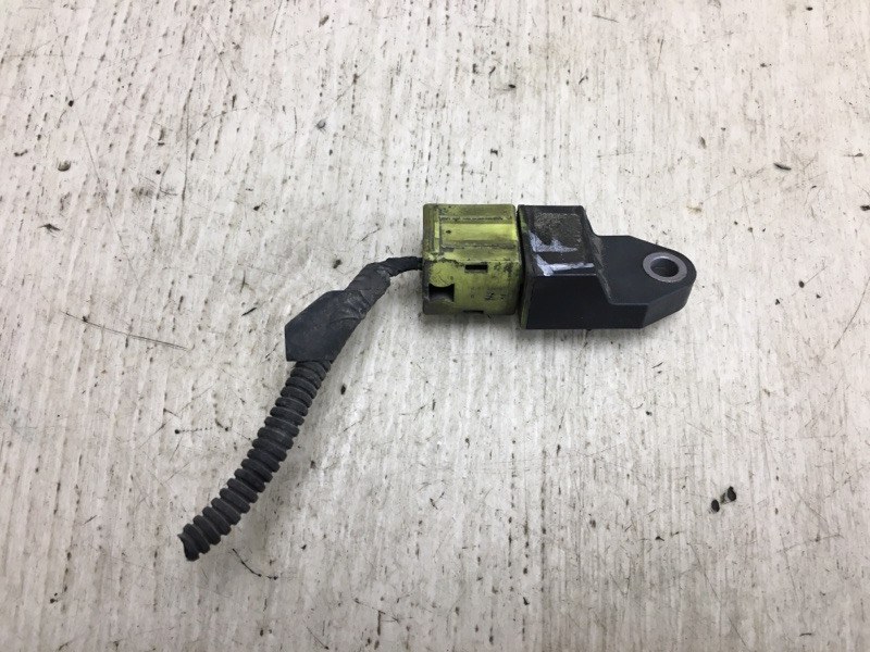 Запчасть датчик удара передний KIA OPTIMA TF 11-16 959200A100 Б/У Датчик удара передний KIA OPTIMA TF 11-16 959200A100 Б/У