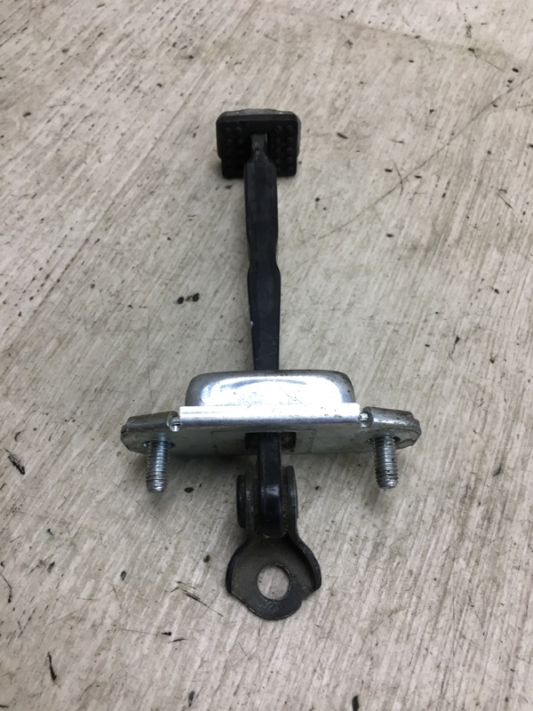 Ограничитель двери задний правый KIA OPTIMA TF 11-16 Ограничитель двери задний правый KIA OPTIMA TF 11-16