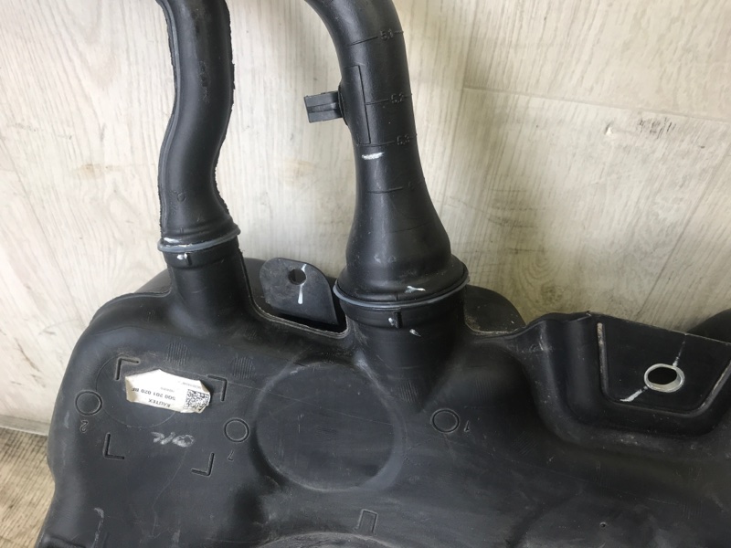 Топливный бак VOLKSWAGEN JETTA USA 18-