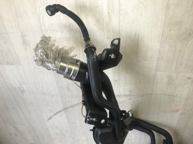 Топливный бак JETTA USA 18-