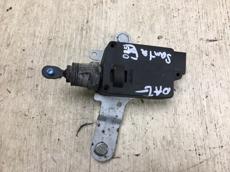 Привод открывания крышки багажника HYUNDAI SANTA FE (CM) 05-12 2006-2009 CM 2.2CRDI D4EB 95750-2B000 Б/У