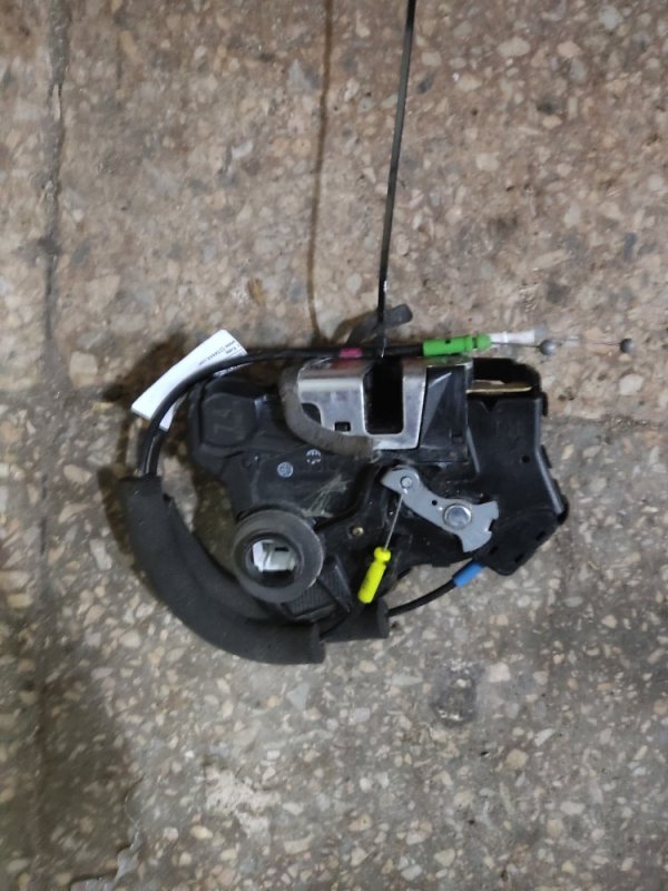 Замок двери передний правый GX470 02-09