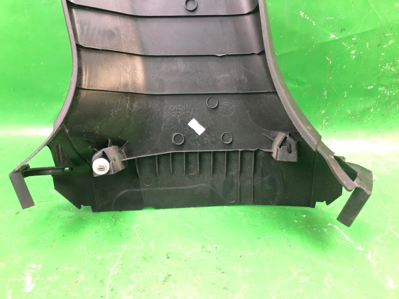 Накладка в салоне правая NV200 USA 13- Накладка в салоне правая NV200 USA 13-