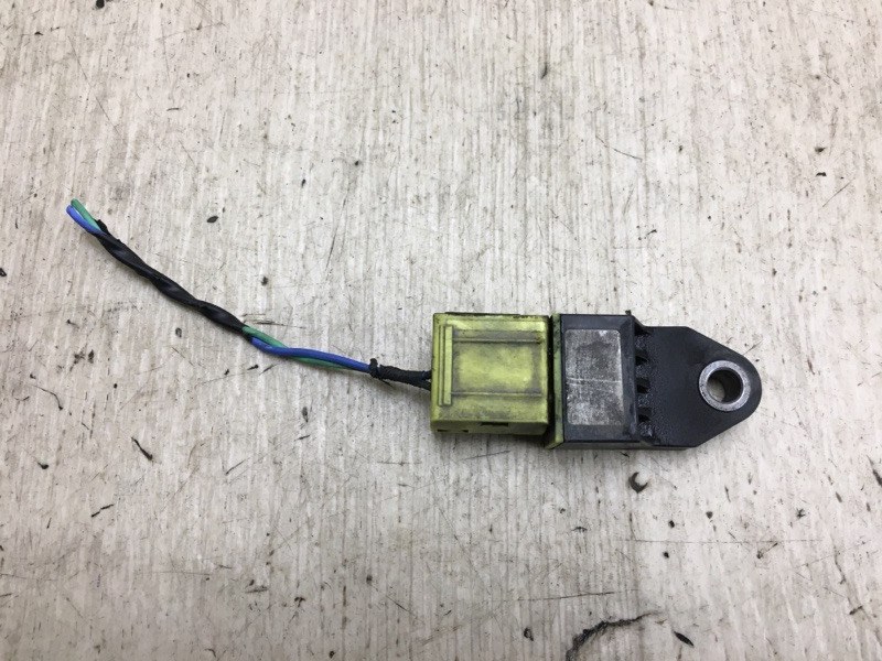 Датчик удара передний KIA OPTIMA TF 11-16 95920-2T100 Б/У