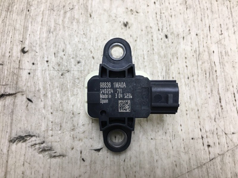 Датчик удара NISSAN NV200 USA 13- 13-17 98836-1MA0A Б/У