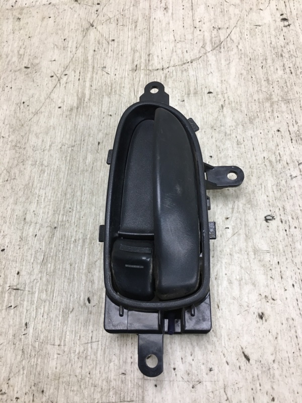 Ручка двери внутренняя передняя левая NV200 USA 13- 13-17