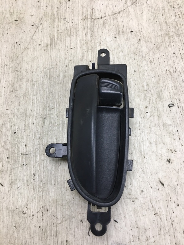 Ручка двери внутренняя передняя левая NV200 USA 13- 13-17