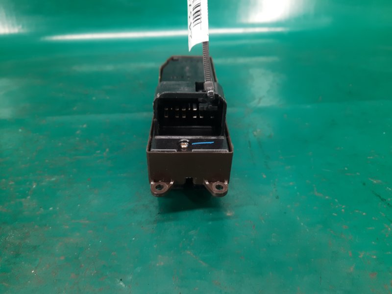 Блок управления стеклоподъемниками передний левый CAMRY 30 02-06 2006 Седан 2.4 2AZFE