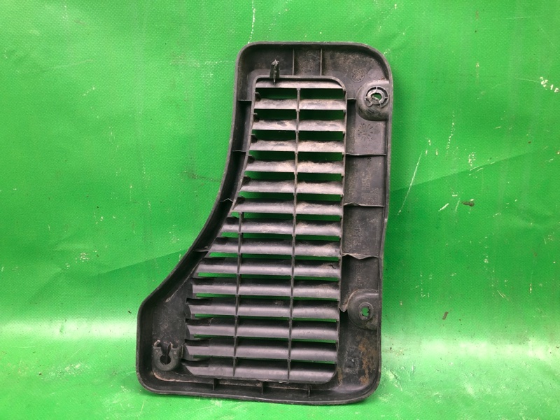 Накладка в салоне правая NV200 USA 13- 2015 M20XUS 2.0 MR20DE