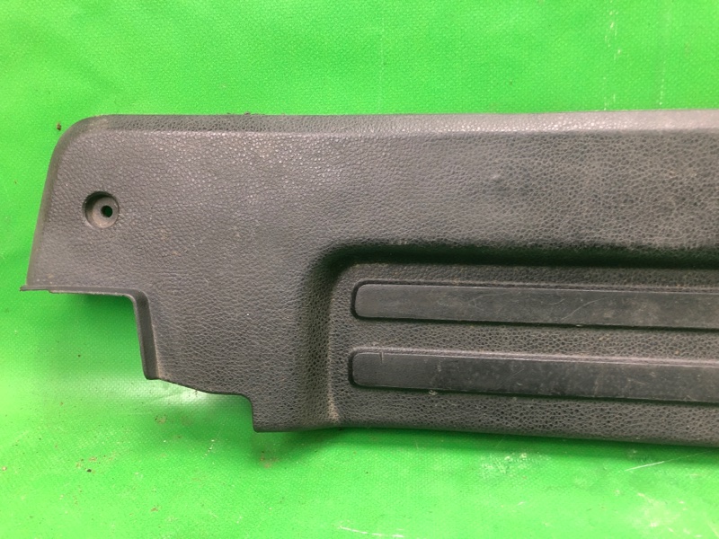 Накладка порога внутрення задняя правая NV200 USA 13- 2015 M20XUS 2.0 MR20DE