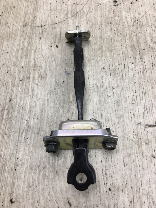 Ограничитель двери передний левый NISSAN SENTRA B17 12-21