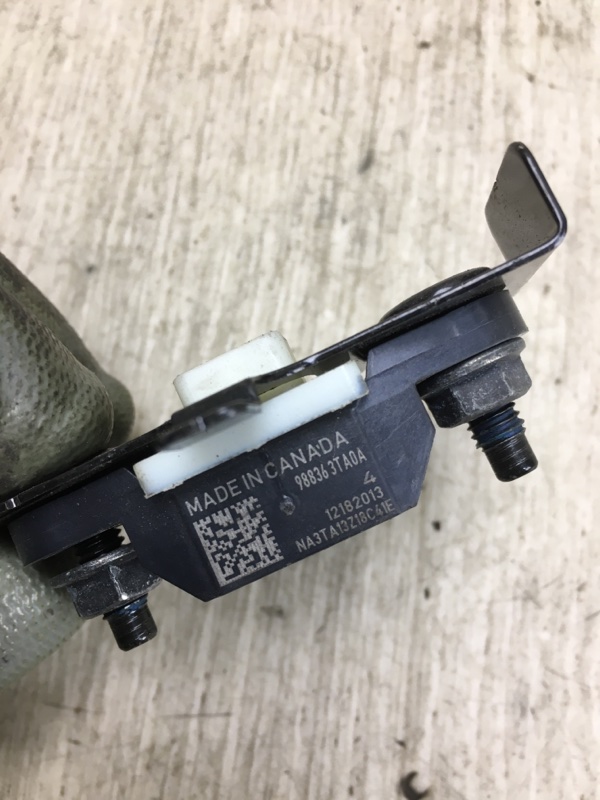 Датчик удара NISSAN SENTRA B17 12-21