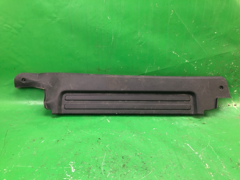 Накладка порога внутрення задняя левая NISSAN NV200 USA 13- 2015 M20XUS 2.0 MR20DE 76954-3LM0C Б/У