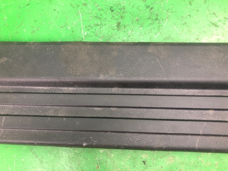 Накладка порога внутрення задняя левая NISSAN NV200 USA 13- M20XUS 2.0 MR20DE