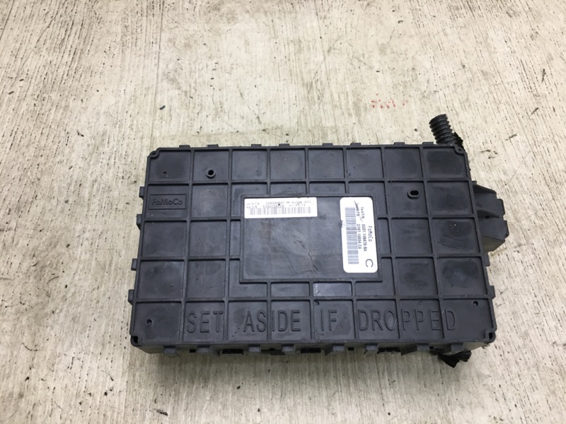 Блок предохранителей моторный отсек FLEX 08-19 2013 TP3 3.5 PDED