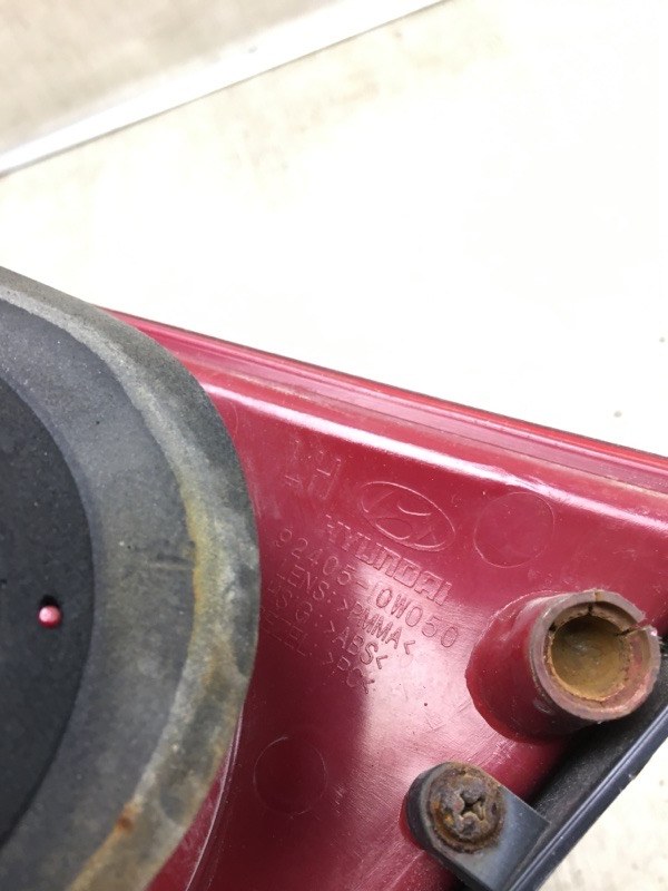 Фонарь внутренний задний левый SANTA FE (CM) 05-12 2006-2009 CM 2.2CRDI D4EB