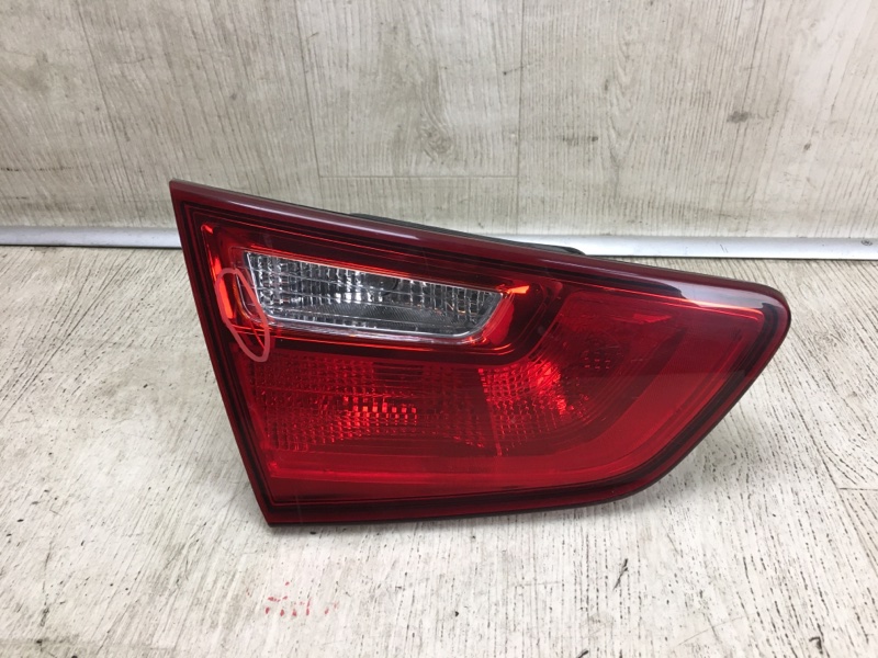 Запчасть фонарь внутренний задний левый KIA OPTIMA TF 11-16 14- 2010-2015 TF 92403-2T500 Б/У Фонарь внутренний задний левый KIA OPTIMA TF 11-16 14- 2010-2015 TF 92403-2T500 Б/У