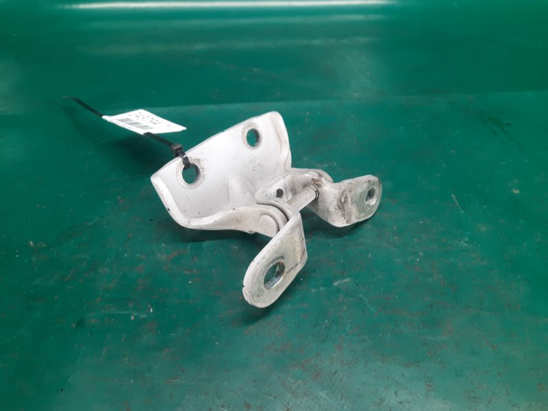 Петля двери нижняя передняя правая HYUNDAI ELANTRA MD 10-15 2013 Седан 1.8 G4NB 79420-3K000 Б/У