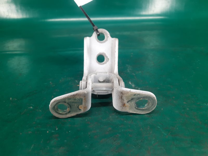 Петля двери верхняя передняя правая ELANTRA MD 10-15 2013 Седан 1.8 G4NB Петля двери верхняя передняя правая ELANTRA MD 10-15 2013 Седан 1.8 G4NB