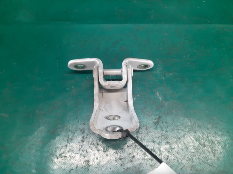 Петля двери верхняя передняя правая ELANTRA MD 10-15 2013 Седан 1.8 G4NB Петля двери верхняя передняя правая ELANTRA MD 10-15 2013 Седан 1.8 G4NB