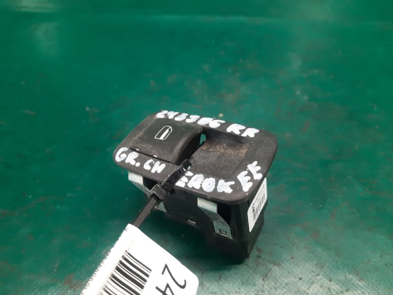 Кнопка стеклоподъемника задняя правая JEEP GRAND CHEROKEE 11-22 Внедорожник 5.7 Кнопка стеклоподъемника задняя правая JEEP GRAND CHEROKEE 11-22 Внедорожник 5.7