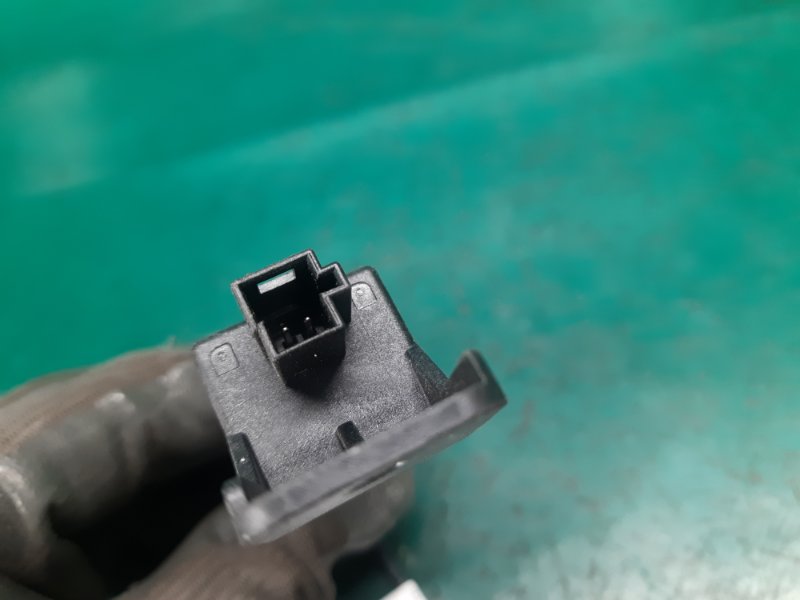 Антенна задняя правая GRAND CHEROKEE 11-22 2013 Внедорожник 5.7 Антенна задняя правая GRAND CHEROKEE 11-22 2013 Внедорожник 5.7