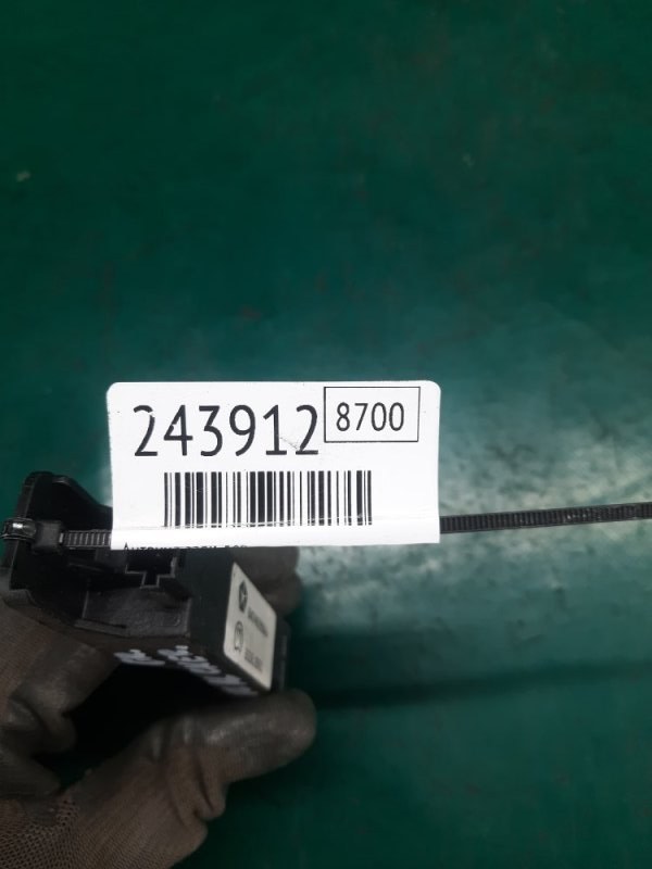 Антенна задняя левая GRAND CHEROKEE 11-22 2013 Внедорожник 5.7 Антенна задняя левая GRAND CHEROKEE 11-22 2013 Внедорожник 5.7