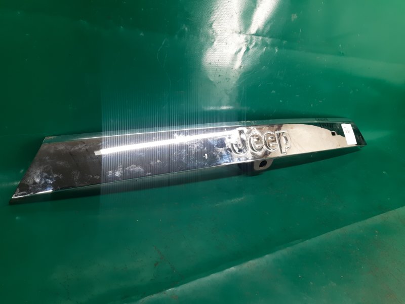 Панель подсветки номера JEEP GRAND CHEROKEE 11-22 Внедорожник 5.7