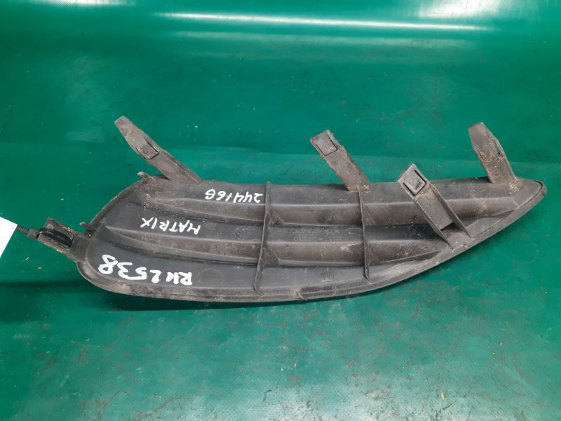 Накладка бампера передняя правая MATRIX 08-14 2008 Хэтчбек 1.8 2ZRFE