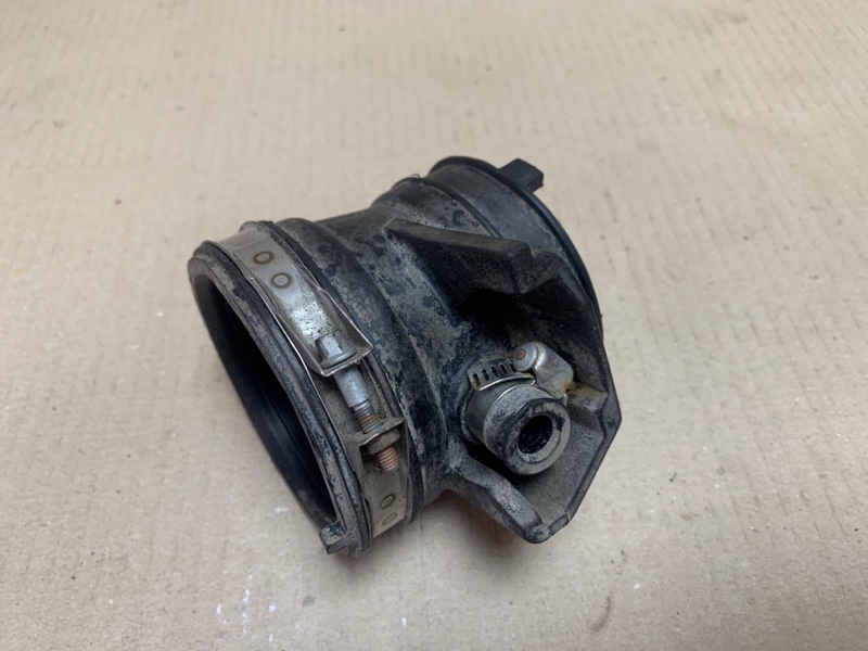 Патрубок интеркулера ACURA RDX 19- 2019 Внедорожник 2.0 17011-6B2-A01 Б/У