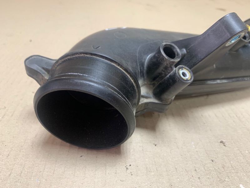 Патрубок интеркулера RDX 19- 2019 Внедорожник 2.0 Патрубок интеркулера RDX 19- 2019 Внедорожник 2.0