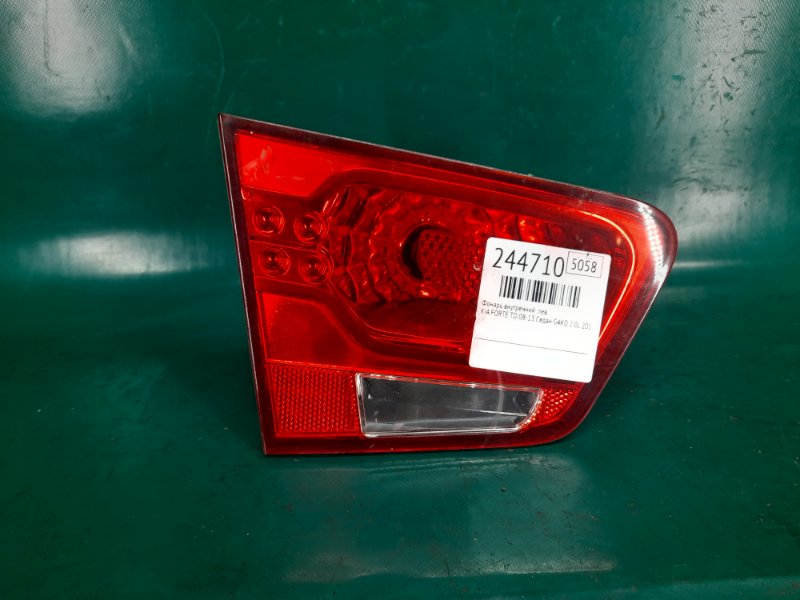 Фонарь внутренний левый KIA FORTE/CERATO TD 08-13 2012 Седан G4KD 2.0L 92403-1M000 Б/У