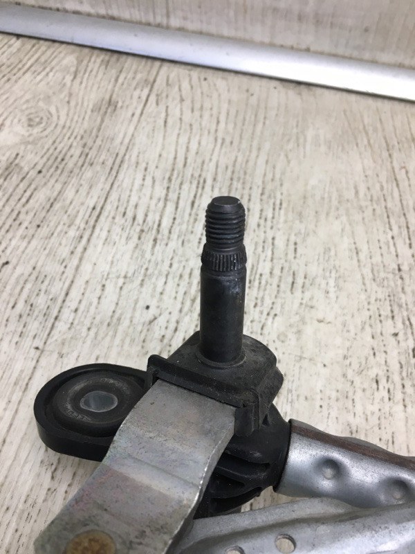 Трапеция стеклоочистителей RENEGADE (BU) 14- 2015 BU 2.4 ED6