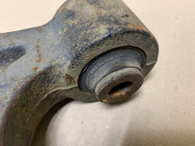 Рычаг передней подвески нижний левый MDX (YD1) 00-06 2003 Внедорожник 3.5