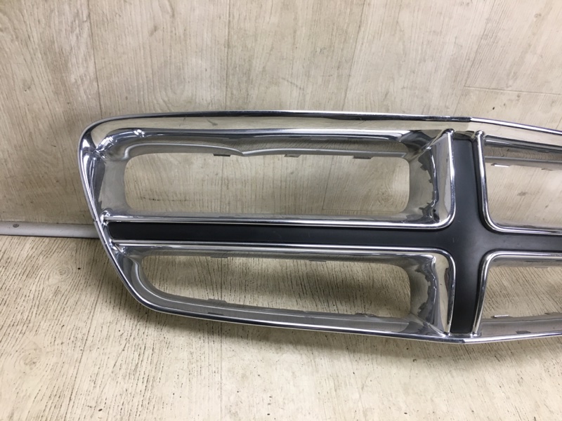 Решетка радиатора CHARGER 11-15 2011-2014 Решетка радиатора CHARGER 11-15 2011-2014