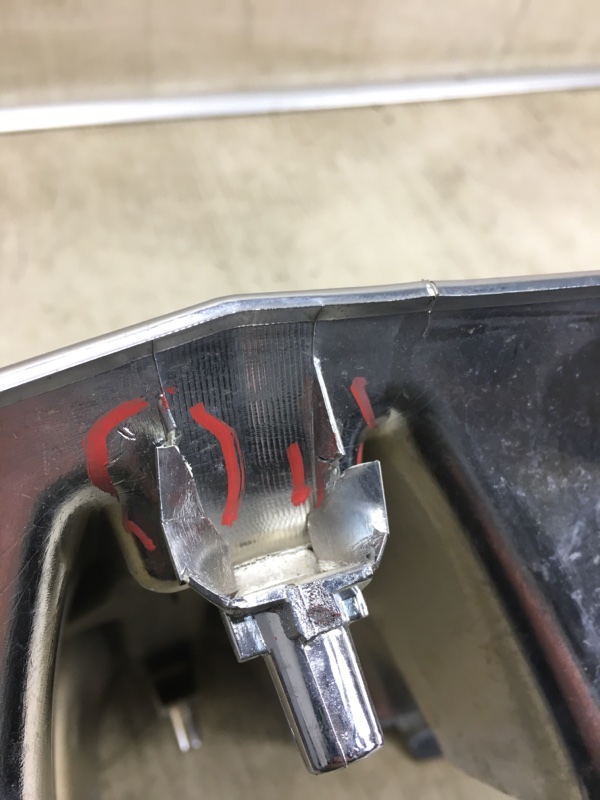 Решетка радиатора CHARGER 11-15 2011-2014 Решетка радиатора CHARGER 11-15 2011-2014