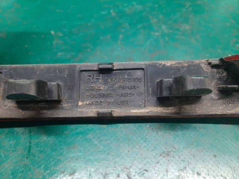 Катафот R правый PASSAT B8 14- 2016 Седан 1.8 CPRA