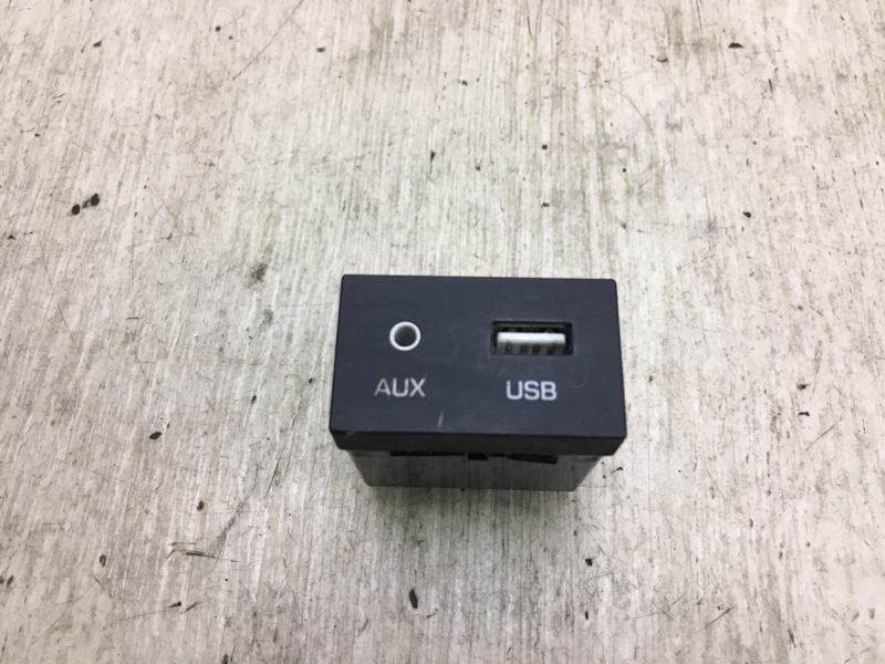 USB адаптер HYUNDAI ELANTRA MD 10-15 96120-F2000 Б/У