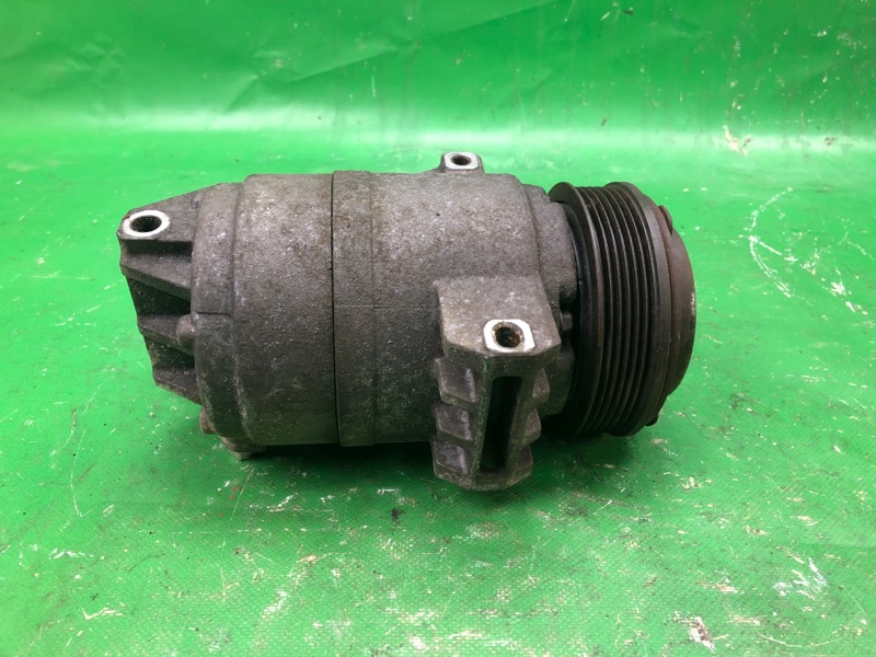 Компрессор кондиционера NV200 USA 13- Компрессор кондиционера NV200 USA 13-