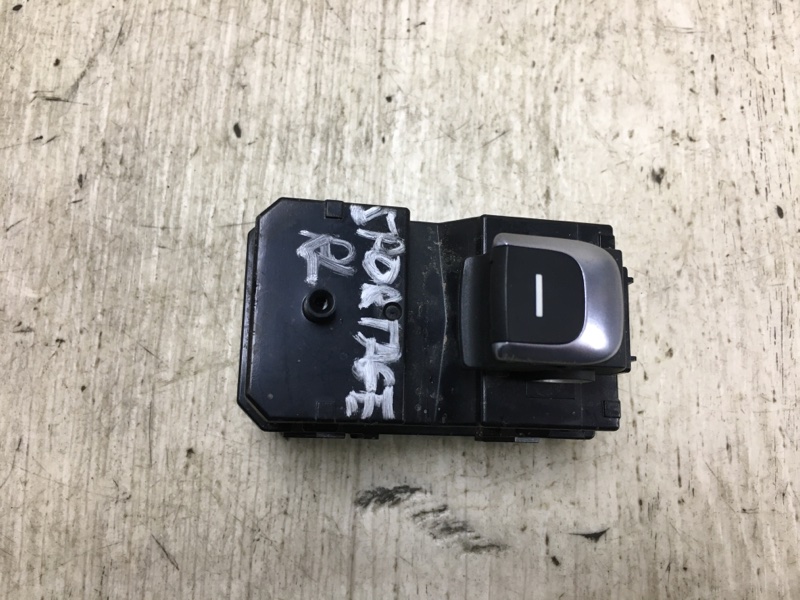 Кнопка стеклоподъемника задняя левая KIA SPORTAGE QL 15-21 2017 QL 2.4 G4KJ 93580-D9100 Б/У