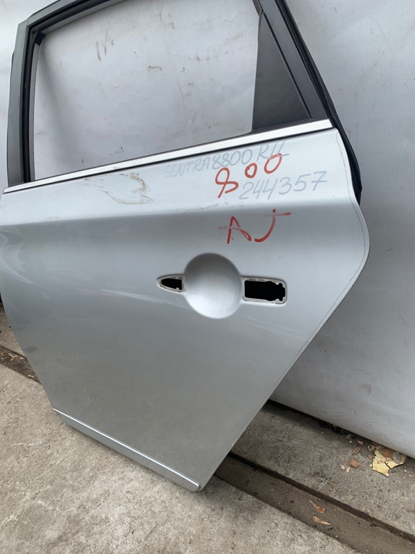 Дверь задняя левая SENTRA B17 12-21 2018 Седан