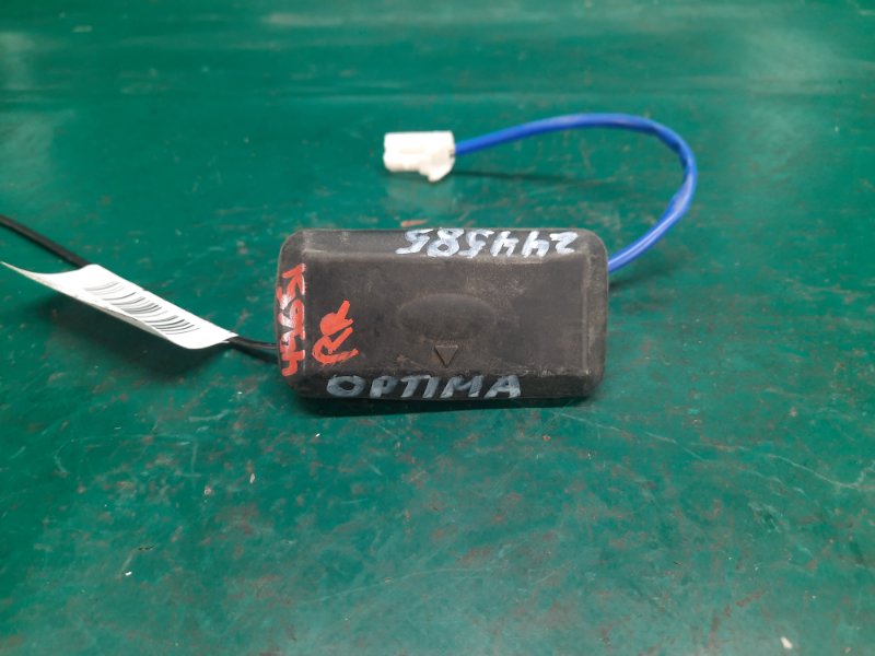 Кнопка открывания багажника наружная KIA OPTIMA TF 11-16 2015 Седан 2.4 G4KJ 81260-2G000 Б/У