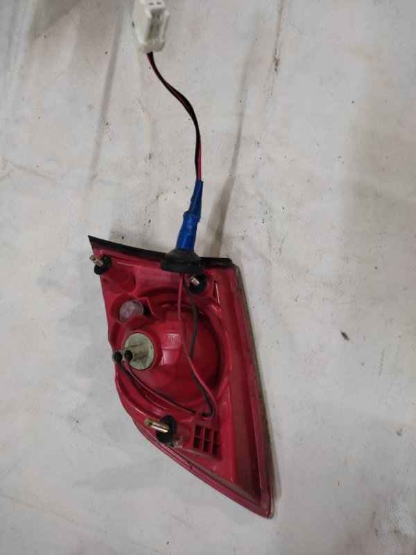 Фонарь внутренний задний левый FX S50 03-08