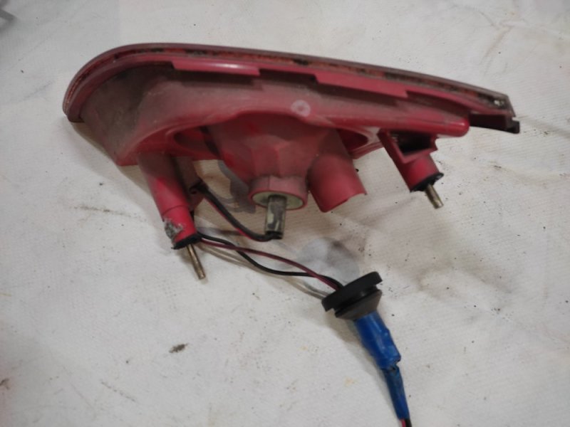 Фонарь внутренний задний левый INFINITI FX S50 03-08