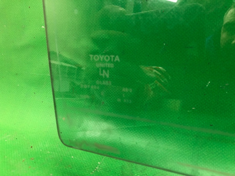 Стекло двери заднее правое CAMRY 40 06-11 2007 ACV40 2.4 2AZFE Стекло двери заднее правое CAMRY 40 06-11 2007 ACV40 2.4 2AZFE