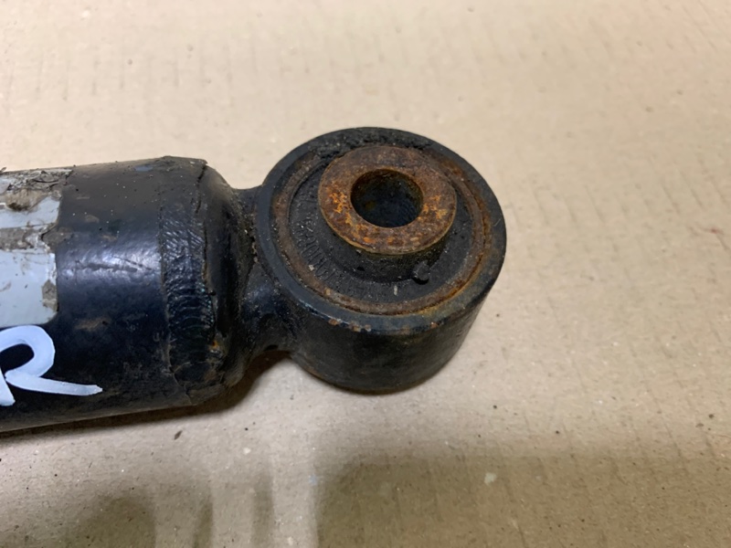 Амортизатор задний NISSAN SENTRA B17 12-21 Седан