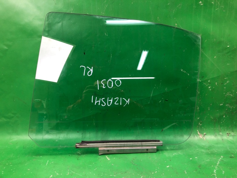 Стекло двери заднее левое SUZUKI KIZASHI 09-14 2013 RE91 J24B 84546-57L00 Б/У
