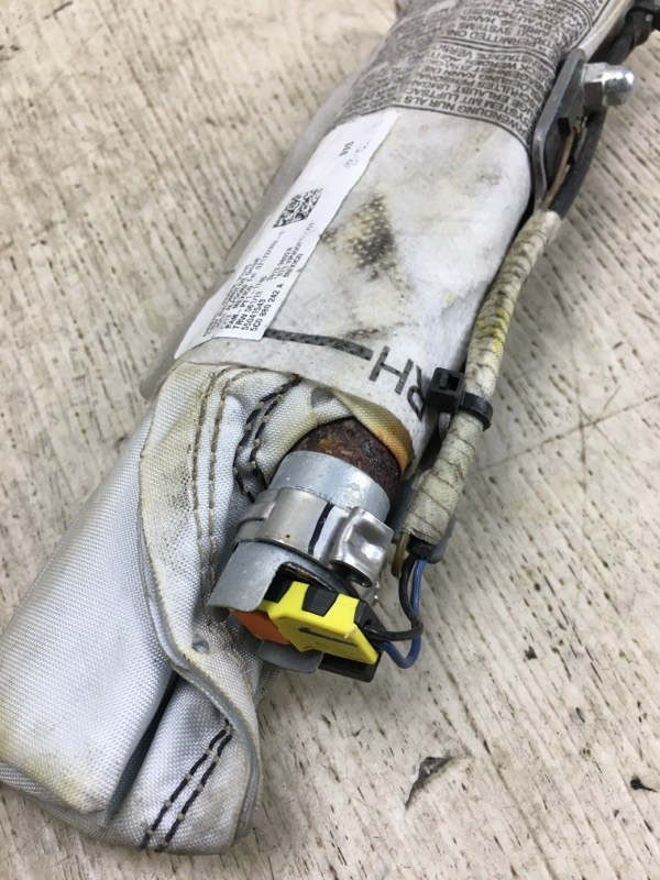 Подушка безопасности в сиденье правая JETTA USA 10-17