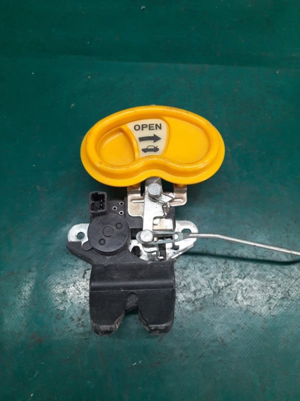 Замок крышки багажника ELANTRA HD 06-11 2008 Седан 2.0 G4GC