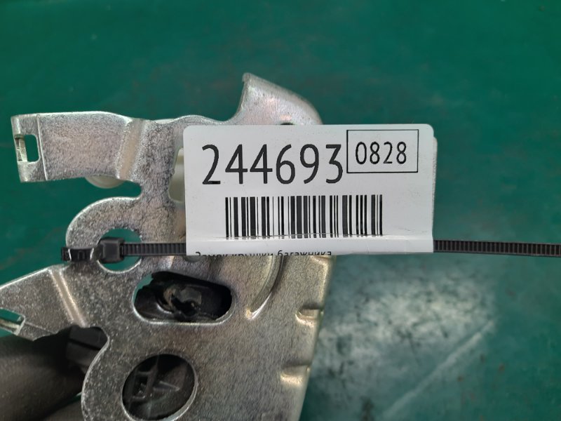 Замок крышки багажника A3 (8V) 12–17 2015 Седан CNSB 1.8L